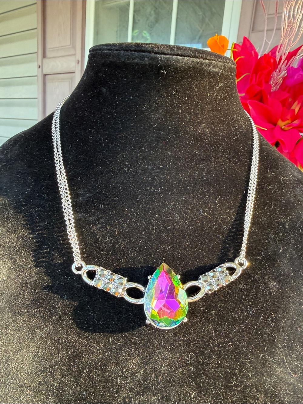 New Women’s Aurora Teardrop Crystal Necklace all colors 10”
